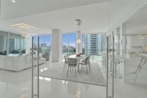Condo in Fort Lauderdale, Florida, 3 bedrooms  № 2370097 - photo 5
