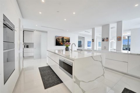 Condo in Fort Lauderdale, Florida, 3 bedrooms  № 2370097 - photo 21