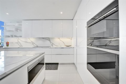 Condo in Fort Lauderdale, Florida, 3 bedrooms  № 2370097 - photo 19
