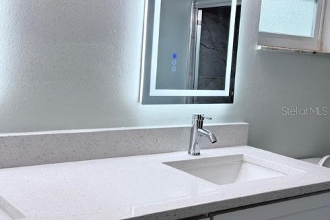 Casa en venta en Orlando, Florida, 3 dormitorios, 138.05 m2 № 1910159 - foto 16
