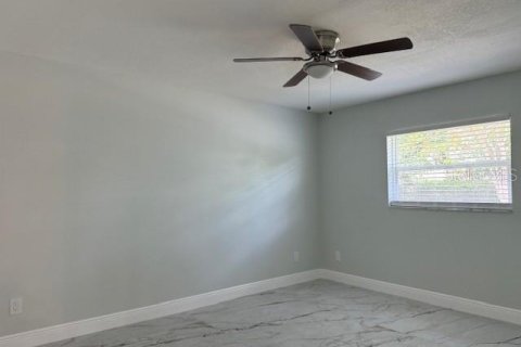 Casa en venta en Orlando, Florida, 3 dormitorios, 138.05 m2 № 1910159 - foto 11