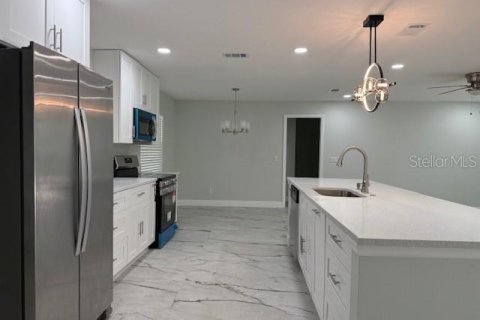 Casa en venta en Orlando, Florida, 3 dormitorios, 138.05 m2 № 1910159 - foto 8