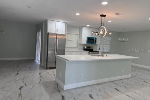Casa en venta en Orlando, Florida, 3 dormitorios, 138.05 m2 № 1910159 - foto 3