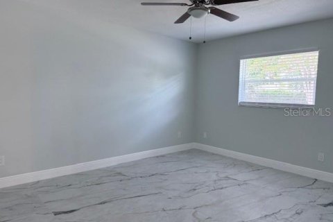 Casa en venta en Orlando, Florida, 3 dormitorios, 138.05 m2 № 1910159 - foto 12
