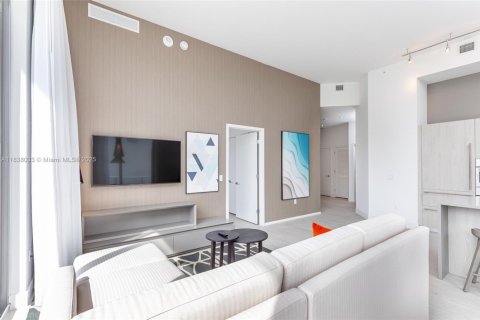 Condo in Hollywood, Florida, 2 bedrooms  № 1825960 - photo 9