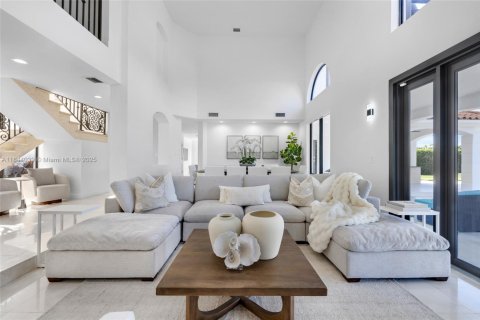 Купить виллу или дом в Майами, Флорида 7 спален, 416.39м2, № 1940236 - фото 20