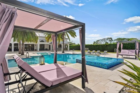 Купить виллу или дом в Майами, Флорида 7 спален, 416.39м2, № 1940236 - фото 14