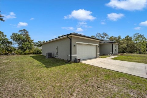 House in Ocala, Florida 4 bedrooms, 146.79 sq.m. № 2166171 - photo 7