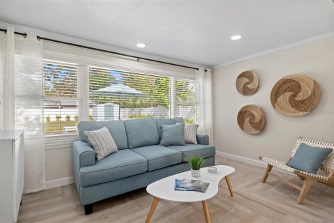 Villa ou maison à louer à Sarasota, Floride: 3 chambres, 131.46 m2 № 813418 - photo 25