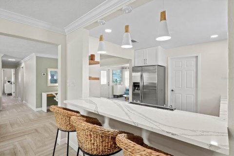 Villa ou maison à louer à Sarasota, Floride: 3 chambres, 131.46 m2 № 813418 - photo 13