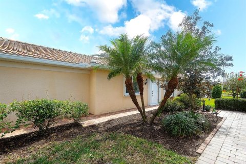 House in Sarasota, Florida 3 bedrooms, 143.91 sq.m. № 1566329 - photo 4
