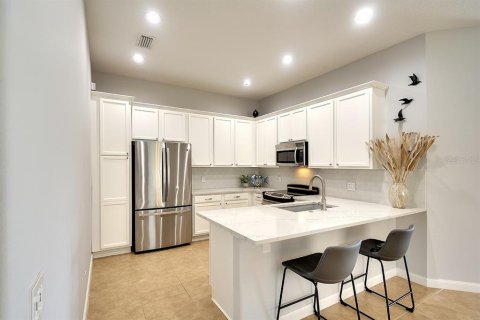House in Sarasota, Florida 3 bedrooms, 143.91 sq.m. № 1566329 - photo 7