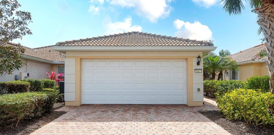 House in Sarasota, Florida 3 bedrooms, 143.91 sq.m. № 1566329
