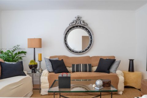 Immobilier commercial à vendre à Miami Beach, Floride: 335.93 m2 № 2170940 - photo 22