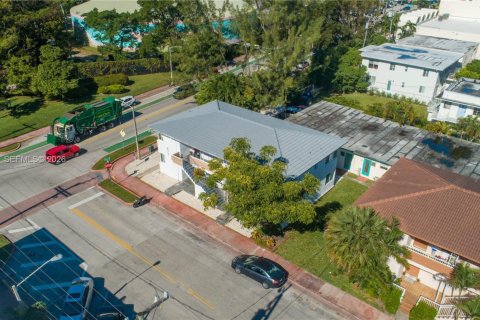 Immobilier commercial à vendre à Miami Beach, Floride: 335.93 m2 № 2170940 - photo 12
