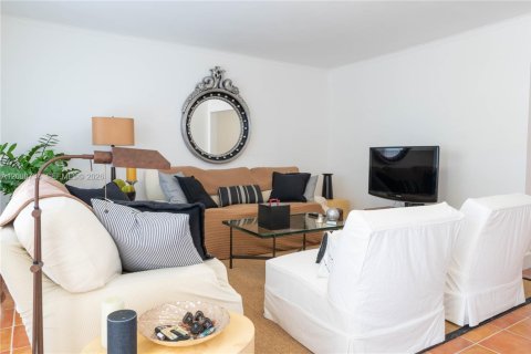 Immobilier commercial à vendre à Miami Beach, Floride: 335.93 m2 № 2170940 - photo 21