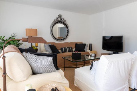 Immobilier commercial à vendre à Miami Beach, Floride: 335.93 m2 № 2170940 - photo 19
