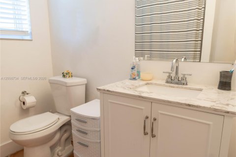 Immobilier commercial à vendre à Miami Beach, Floride: 335.93 m2 № 2170940 - photo 30