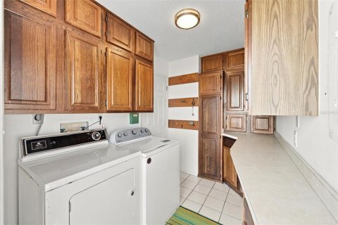 Condo in Bradenton, Florida, 2 bedrooms № 2421710 - photo 22