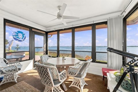 Condo in Bradenton, Florida, 2 bedrooms № 2421710 - photo 17