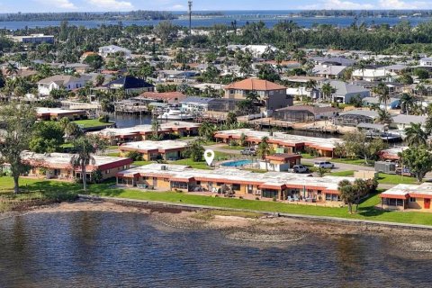 Condo in Bradenton, Florida, 2 bedrooms № 2421710 - photo 3
