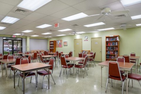 Copropriété à vendre à Sunrise, Floride: 1 chambre, 59.46 m2 № 2009427 - photo 18