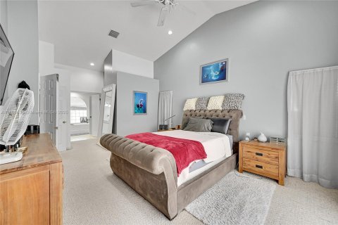 House in Coral Springs, Florida 4 bedrooms, 223.15 sq.m. № 1739261 - photo 25