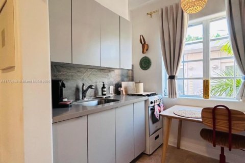 Condominio en alquiler en Miami Beach, Florida, 37.16 m2 № 1705483 - foto 5