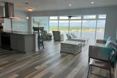 Condo in Saint Petersburg, Florida, 1 bedroom  № 1856506 - photo 29