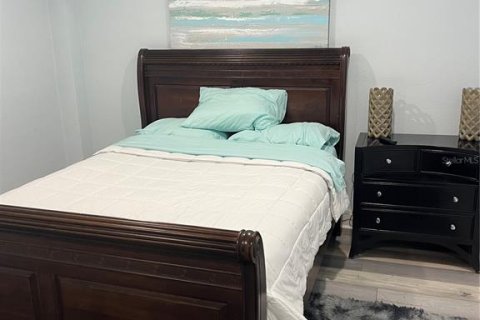 Condo in Saint Petersburg, Florida, 1 bedroom  № 1856506 - photo 7