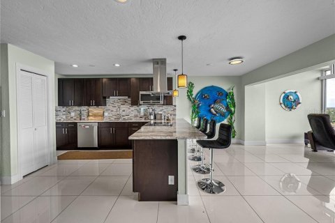 Condo in Saint Petersburg, Florida, 1 bedroom  № 1856506 - photo 18