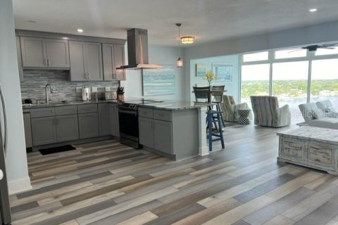 Condo in Saint Petersburg, Florida, 1 bedroom  № 1856506 - photo 30