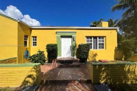 Villa ou maison à louer à Miami, Floride: 3 chambres, 167.22 m2 № 1891315 - photo 21