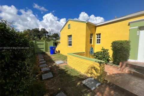Villa ou maison à louer à Miami, Floride: 3 chambres, 167.22 m2 № 1891315 - photo 22