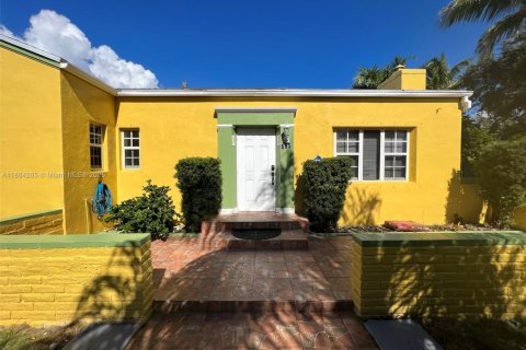 Villa ou maison à louer à Miami, Floride: 3 chambres, 167.22 m2 № 1891315 - photo 24