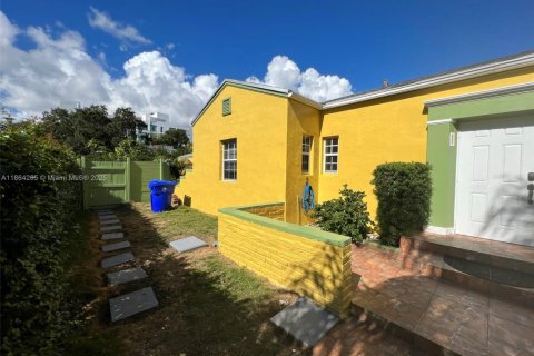 Villa ou maison à louer à Miami, Floride: 3 chambres, 167.22 m2 № 1891315 - photo 23