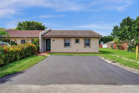 Condo à Miami, Floride, 3 chambres  № 1996989