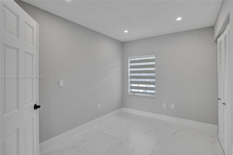 Copropriété à louer à Miami, Floride: 3 chambres, 98.57 m2 № 1996989 - photo 11