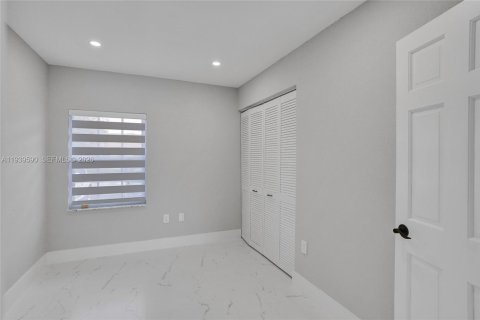 Copropriété à louer à Miami, Floride: 3 chambres, 98.57 m2 № 1996989 - photo 24