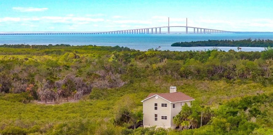 Villa ou maison à Terra Ceia, Floride 3 chambres, 201.13 m2 № 2132635