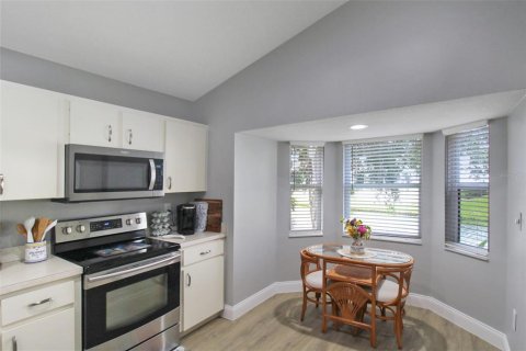 House in Venice, Florida 2 bedrooms, 169.83 sq.m. № 1647791 - photo 10