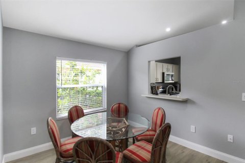 House in Venice, Florida 2 bedrooms, 169.83 sq.m. № 1647791 - photo 6