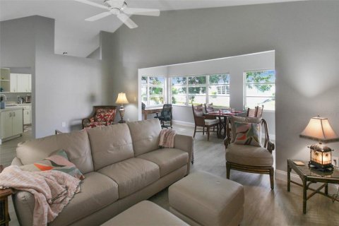 House in Venice, Florida 2 bedrooms, 169.83 sq.m. № 1647791 - photo 22