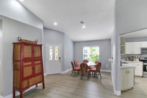 House in Venice, Florida 2 bedrooms, 169.83 sq.m. № 1647791 - photo 7