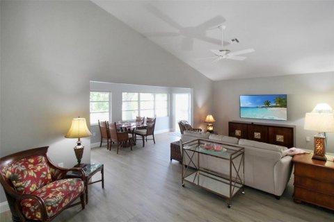 House in Venice, Florida 2 bedrooms, 169.83 sq.m. № 1647791 - photo 17