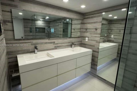 Condominio en venta en Miami, Florida, 2 dormitorios, 136.47 m2 № 1989204 - foto 22
