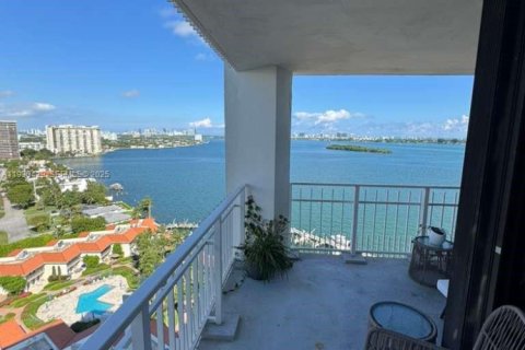 Condominio en venta en Miami, Florida, 2 dormitorios, 136.47 m2 № 1989204 - foto 2