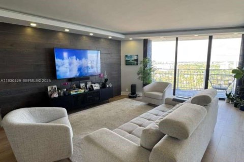 Condominio en venta en Miami, Florida, 2 dormitorios, 136.47 m2 № 1989204 - foto 13