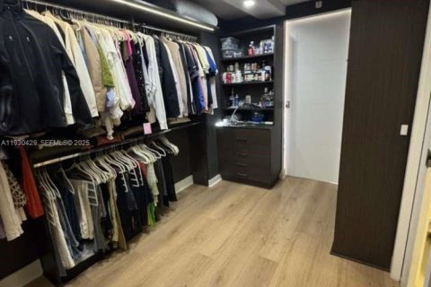 Condominio en venta en Miami, Florida, 2 dormitorios, 136.47 m2 № 1989204 - foto 27