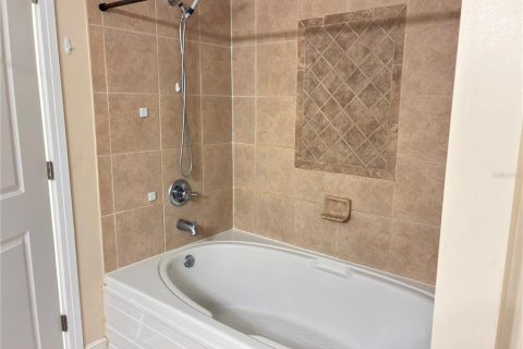 Condo in Orlando, Florida, 1 bedroom  № 2098561 - photo 15